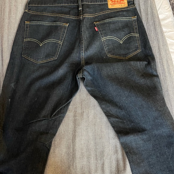 Levi’s 541 - size 36 waist 32 inseam - Picture 4 of 5